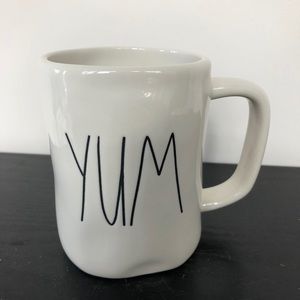 Rae Dunn yum mug
